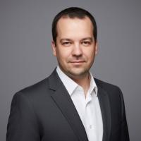 Виталий Макаров