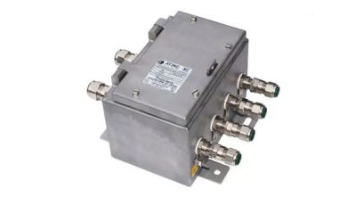 Взрывозащищенная клеммная коробка с кабельными вводами под бронированный кабель 234х324х20 в 