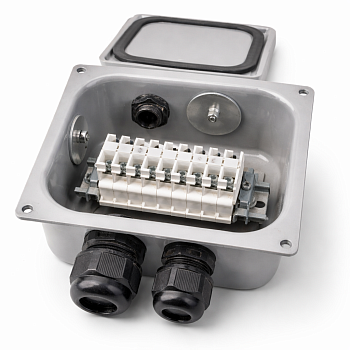 КЗНС-08-02 IP65 У1 коробка соединительная (МG20-2, MG32-1, отв. d20 c заглуш.-2, БЗН24-8) в 