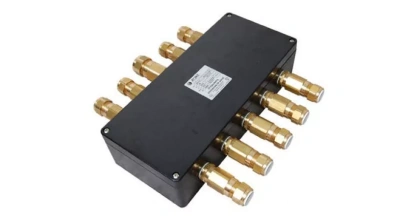 Взрывозащищенная клеммная коробка с кабельными вводами под небронированный кабель 260х160х90 в 