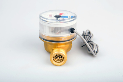 Счетчик холодной воды WFK24.D110-0-R-L-10-IP54 с импульснм выходом ГЕРКОН, ДУ15 в 