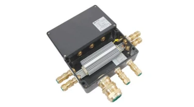 Взрывозащищенная клеммная коробка с кабельными вводами под небронированный кабель 360х160х90 в 