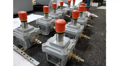 Посты управления кнопочные на базе корпуса LPS1 в 