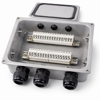 КЗНС-32-02 IP65 У1 коробка соединительная (MG20-3, MG32-2, MG40-1, отв. d20 c заглуш.-4, БЗН24-32) в 
