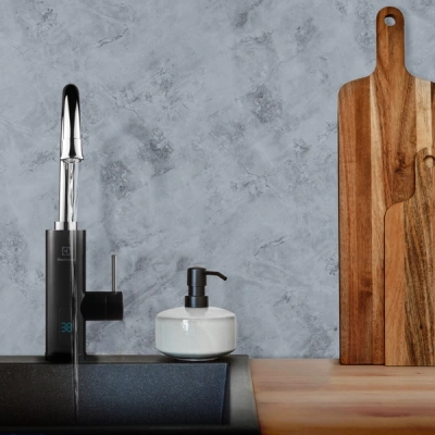 Водонагреватель проточный Electrolux Taptronic (Black) в 